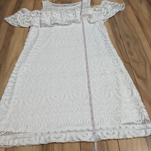 EUC! Lilly Pulitzer Women's Lyra Dress Resort White Lace Cold Shoulder Size S - Picture 9 of 13